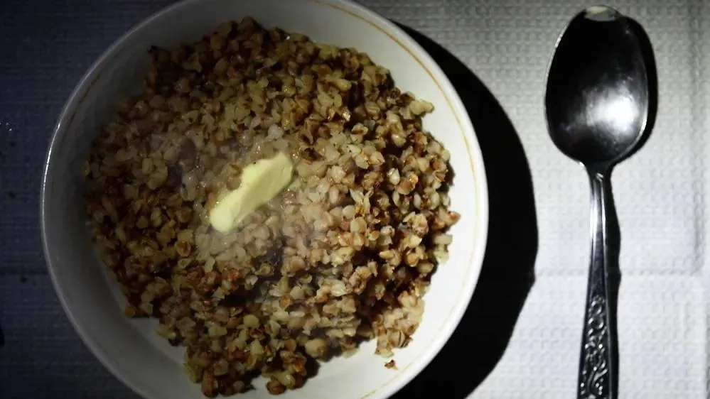 Картофельное пюре и гречка с маслом: как готовили гарниры в СССР. Фото © РИА «Новости» / Павел Лисицын