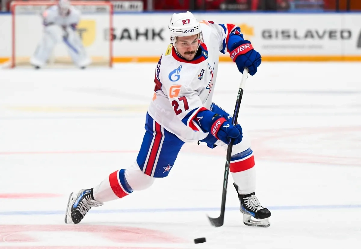 Защитник СКА Бреннан Менелл. Обложка © VK / Хоккейный клуб СКА