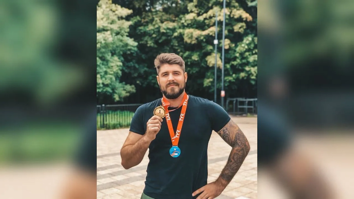 Обложка © Instagram (признан экстремистской организацией и запрещён на территории РФ) / beswim_