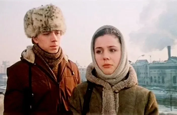 «Валентин и Валентина» — советский фильм о любви двух подростков, которых зовут почти что одинаково. Фото © Кадр из фильма «Валентин и Валентина», режиссёр Георгий Натансон / Kinopoisk