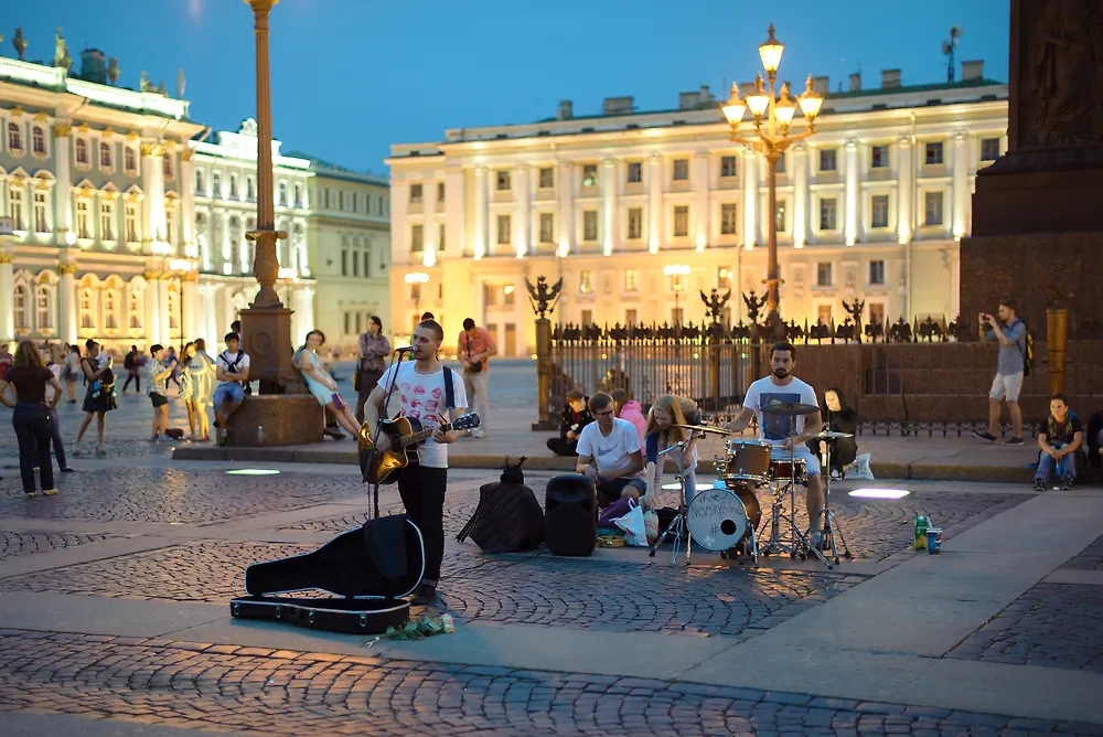 Обложка © Shutterstock / FOTODOM / Myskina6