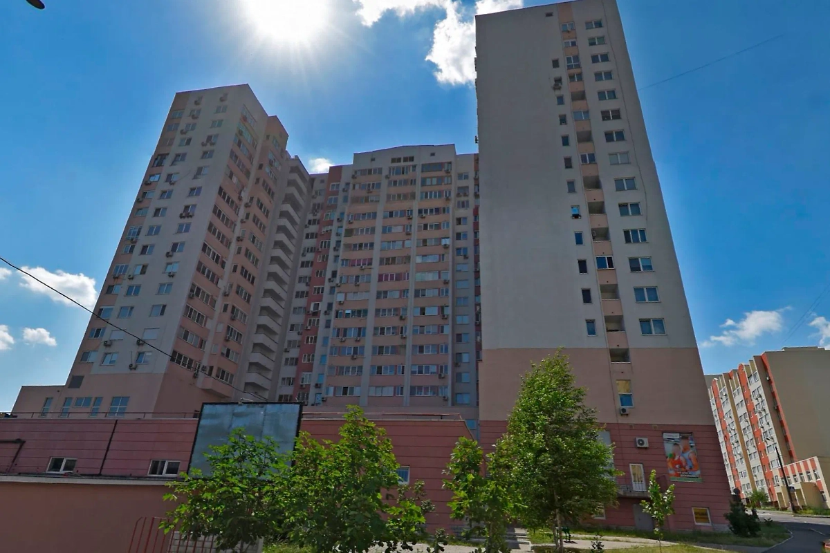 Дом, в котором располагается одна из квартир семьи Арестовича*. Фото © Яндекс Карты