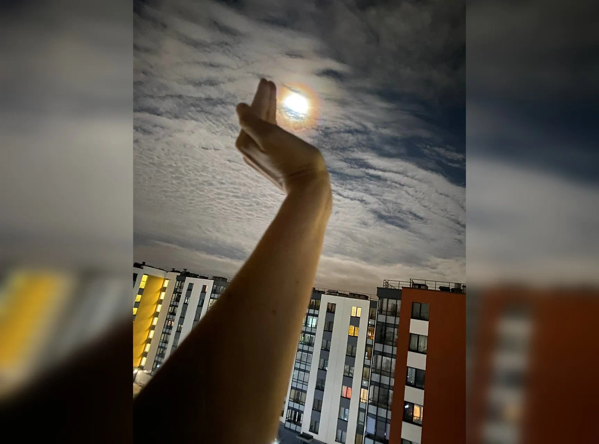 Суперлуние над Россией. Фото © SHOT