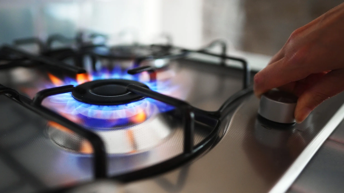 Утечка газа в квартире: признаки, по которым можно её определить. Обложка © Shutterstock / FOTODOM / M-Production