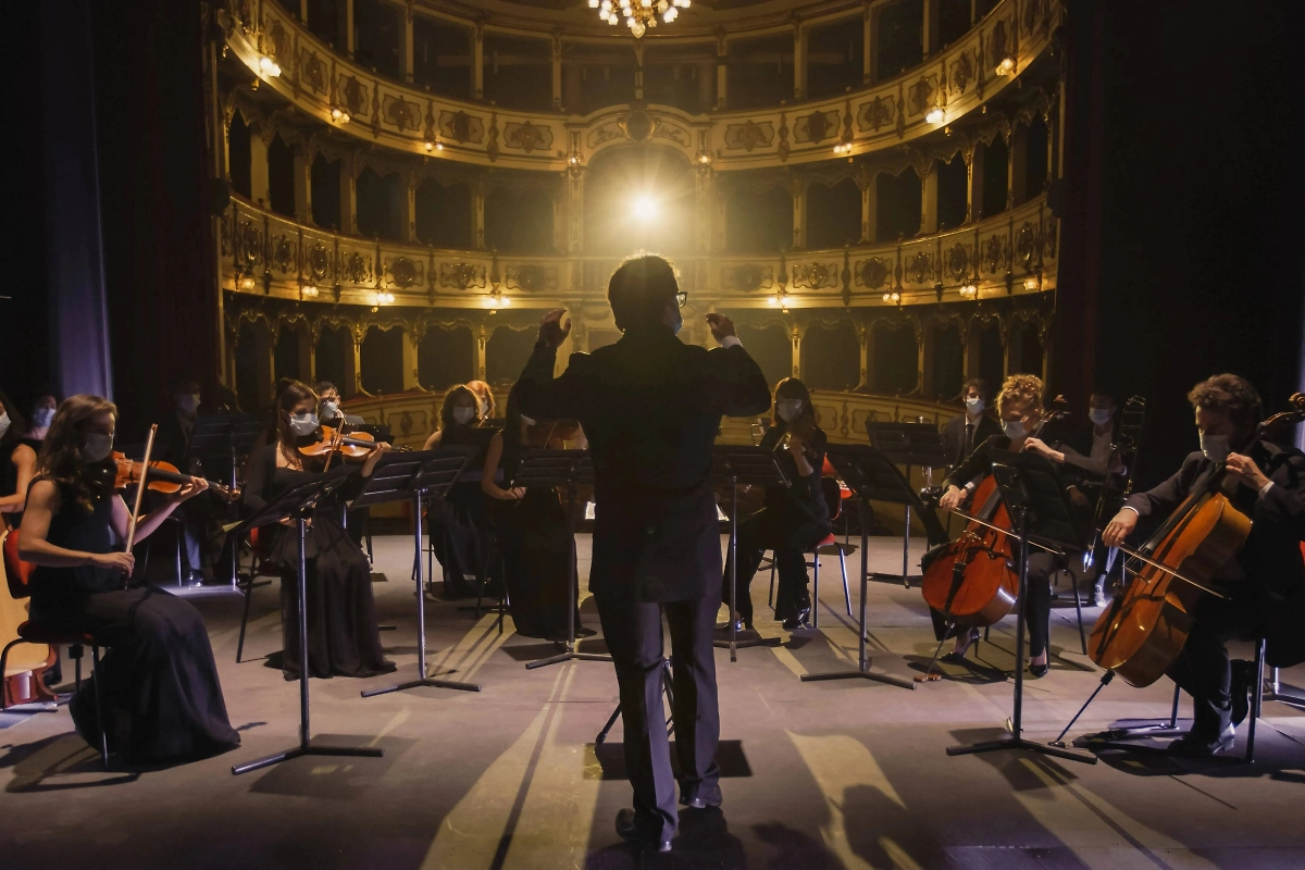 Знак зодиака Дева, знак зодиака Телец, знак зодиака Козерог — какая музыка им подойдёт и понравится? Фото © Shutterstock / FOTODOM / Kitreel