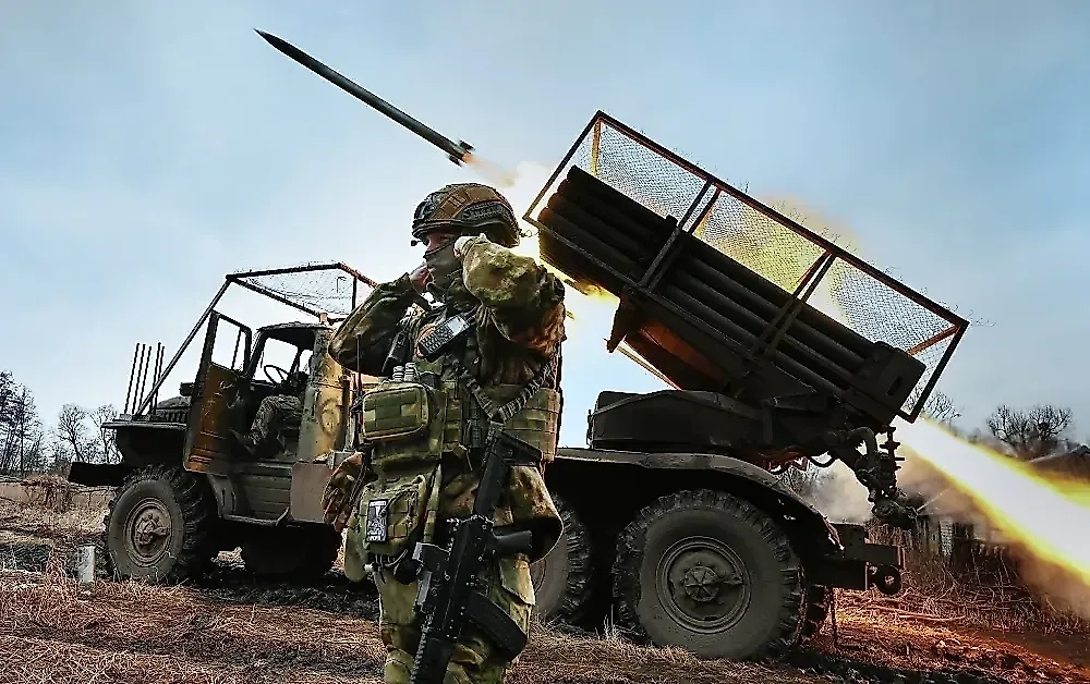 Армия России уничтожает позиции ВСУ в Харьковской области. Обложка © РИА «Новости» / Станислав Красильников