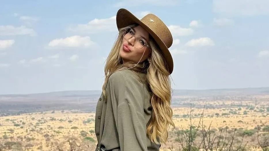 Аня Покров. Обложка © Telegram / АНЯ POKROV