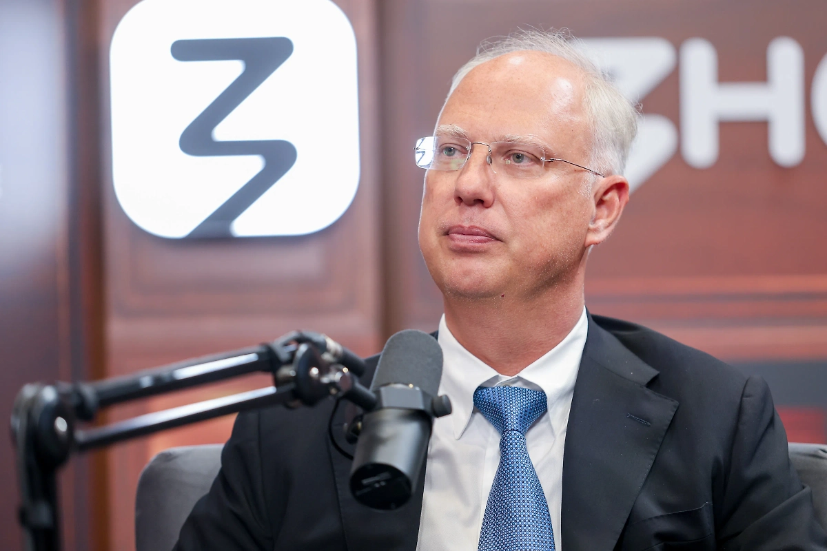 Кирилл Дмитриев. Обложка © Фотобанк Росконгресса / Алексей Александронок