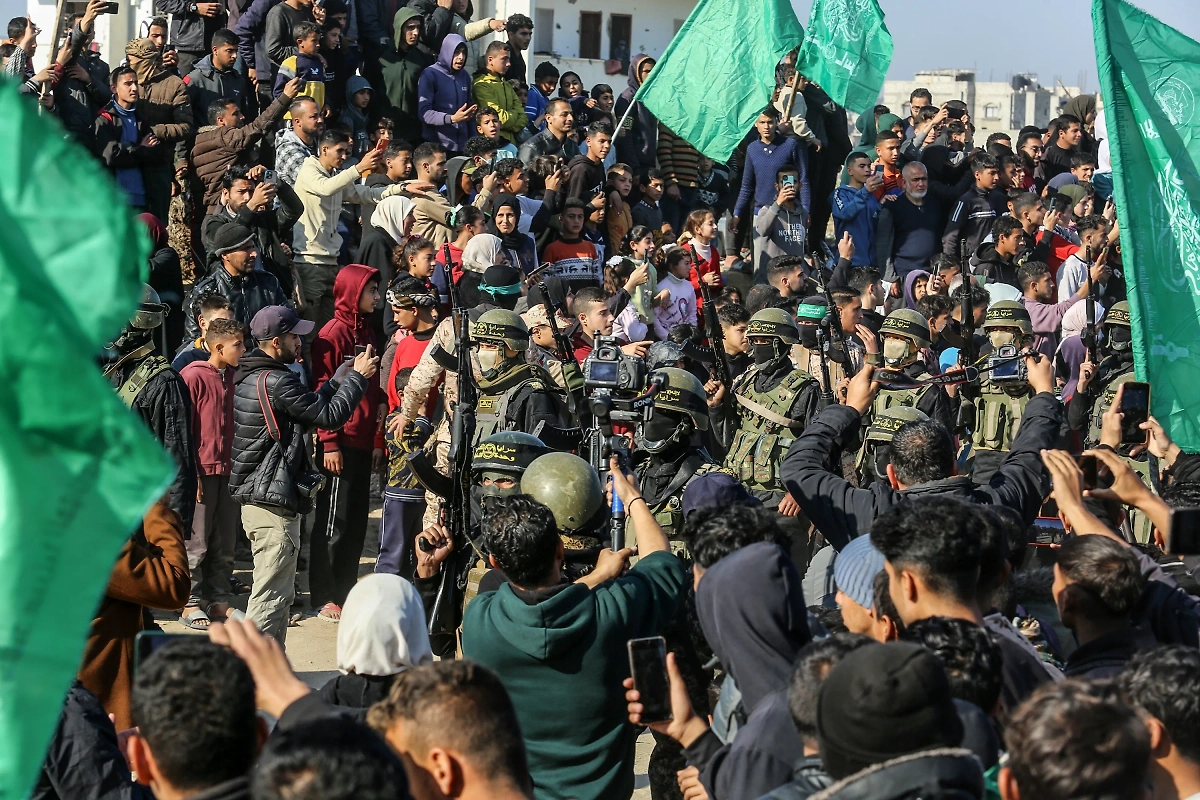 Обложка © Shutterstock / FOTODOM / Anas-Mohammed