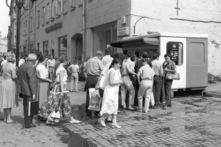 «Макдональдс» при Сталине в СССР! Мы были максимально близки к этому. Но наш народ так и не полюбил бургеры. Фото © РИА «Новости» / Олег Кулеш