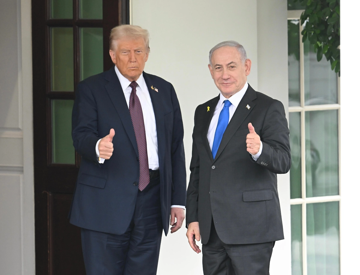 Дональд Трамп и Биньямин Нетаньяху Обложка © Shutterstock / FOTODOM / noamgalai