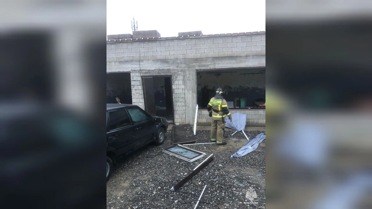 Последствия взрыва газа. Обложка © Telegram / Главное управление МЧС России по республике Дагестан