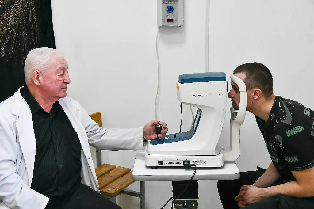 Диабет, сколиоз, проблемы со зрением — войдут ли в новый список болезней, освобождающих от мобилизации. Фото © ТАСС / Евгений Епанчинцев