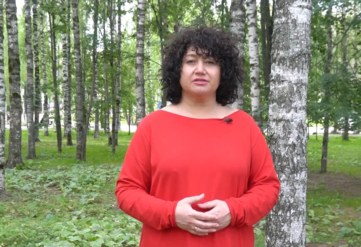 Оксана Багирова*. Обложка © VK / КПРФ Ухта