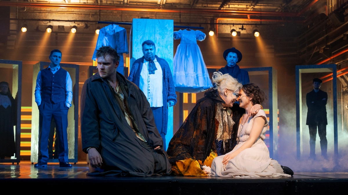 Обложка © Пресс-служба XXIX Международного фестиваля театральных искусств имени Ф. М. Достоевского