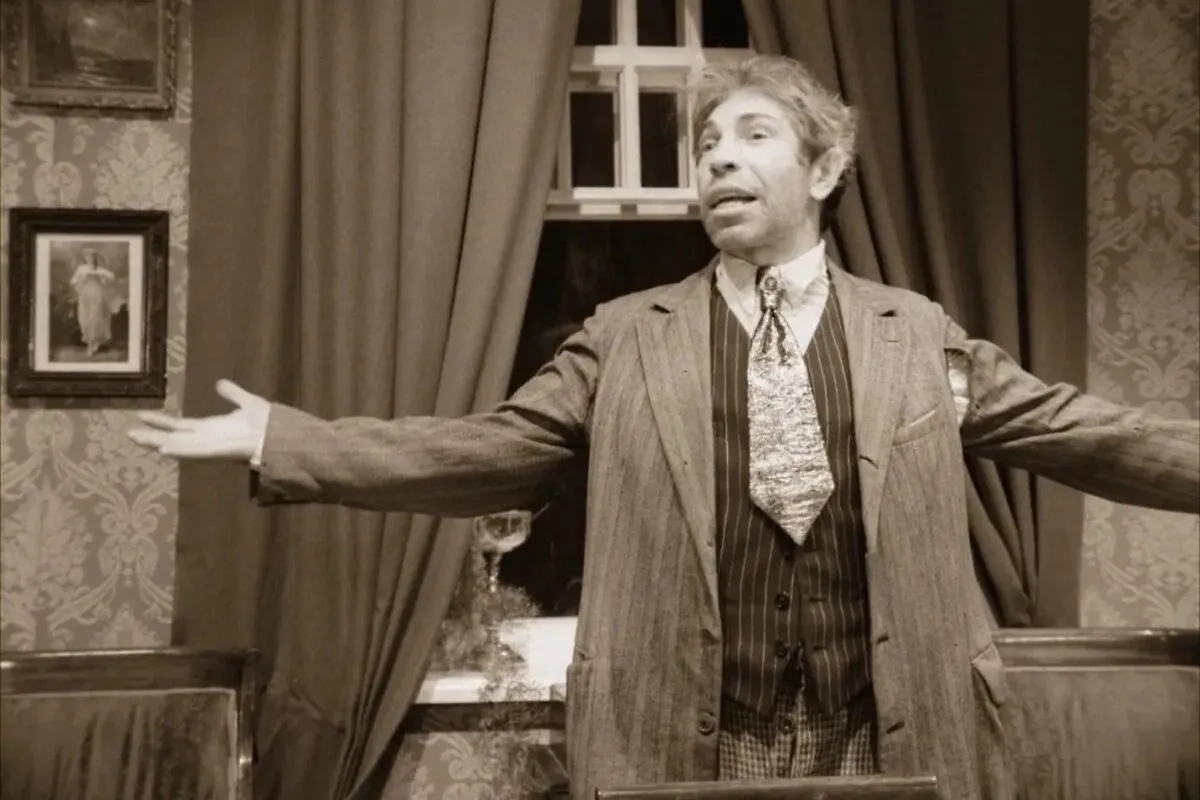 Русская классика в кино: 10 обязательных к просмотру фильмов. Фото © «Собачье сердце», режиссёр Владимир Бортко, сценаристы Наталия Бортко, Михаил Булгаков / Kinopoisk 