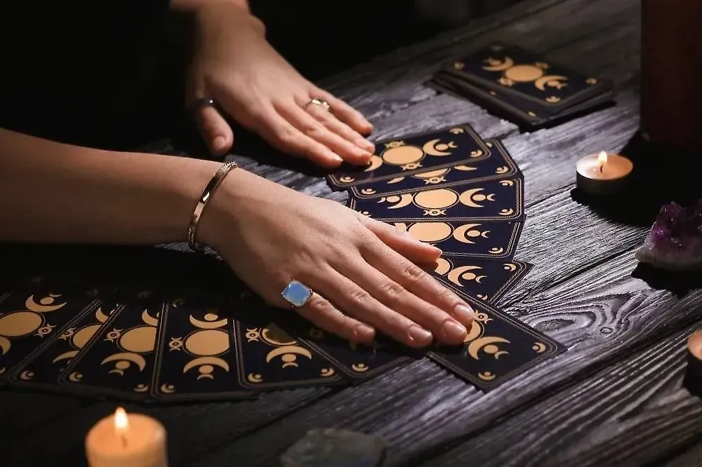 Обложка © Shutterstock / FOTODOM / New Africa