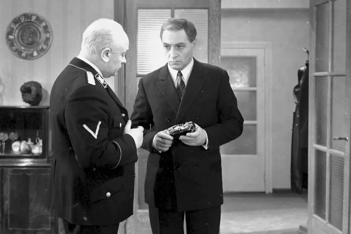 Экранизации Достоевского, Толстого, Булгакова: лучшие фильмы. Фото © «Семнадцать мгновений весны», режиссёр Татьяна Лиознова, сценарист Юлиан Семёнов / Kinopoisk 