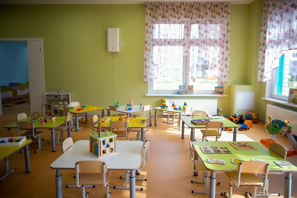 Обложка © Shutterstock / FOTODOM / Salivanchuk Semyon