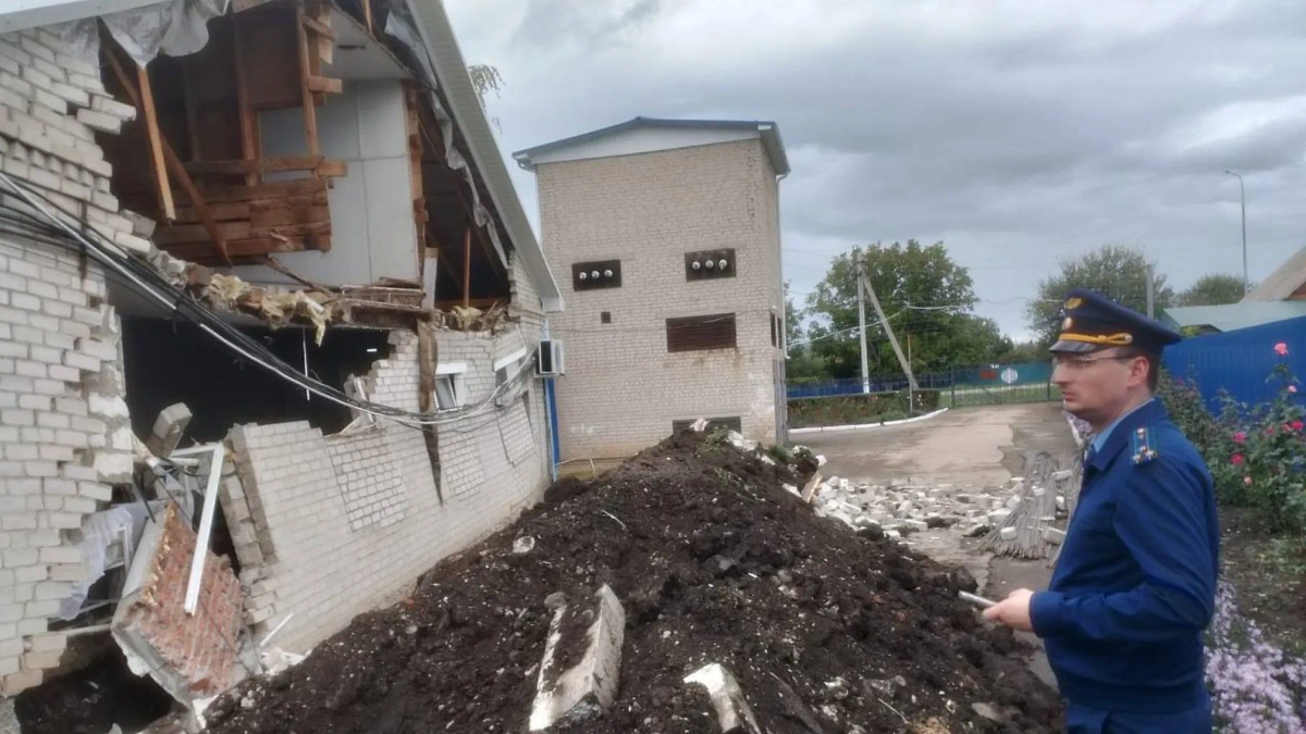 Стена обрушилась в психоневрологическом интернате на Кубани. Фото © Telegram /Прокуратура Краснодарского края