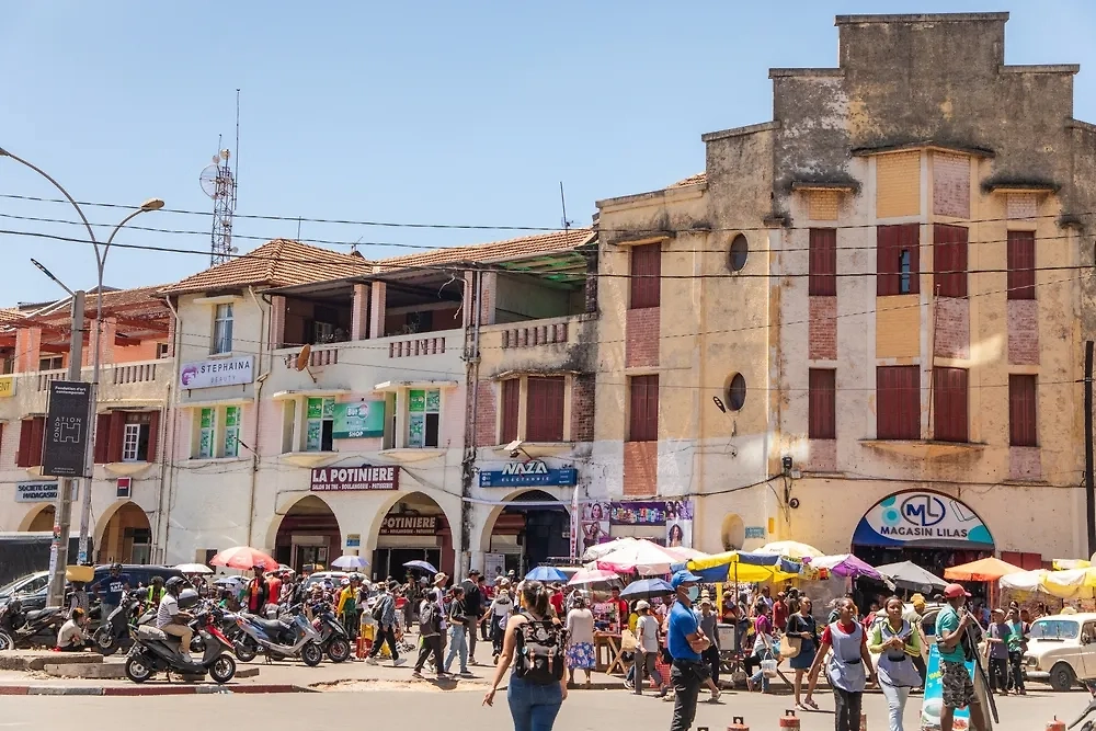 Обложка © Shutterstock / FOTODOM / Elen Marlen