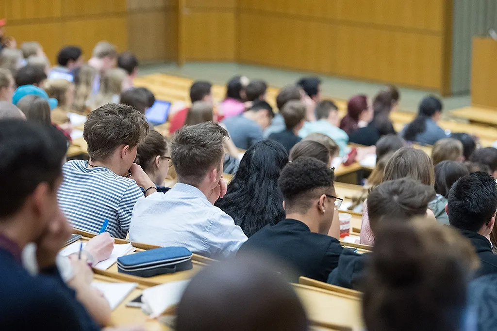 Обложка © ТАСС / Sebastian Gollnow / DPA