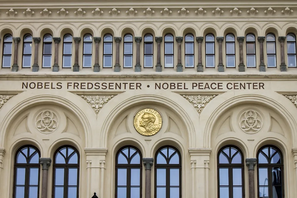 Обложка © Shutterstock / FOTODOM / Robin Nieuwenkamp