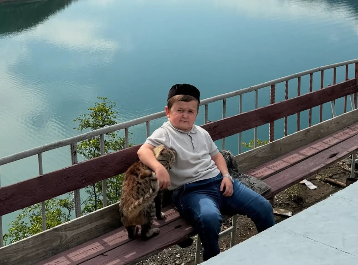 Хасбик. Обложка © Instagram (признан экстремистской организацией и запрещён на территории Российской Федерации)/ hasbulla.hushetskiy