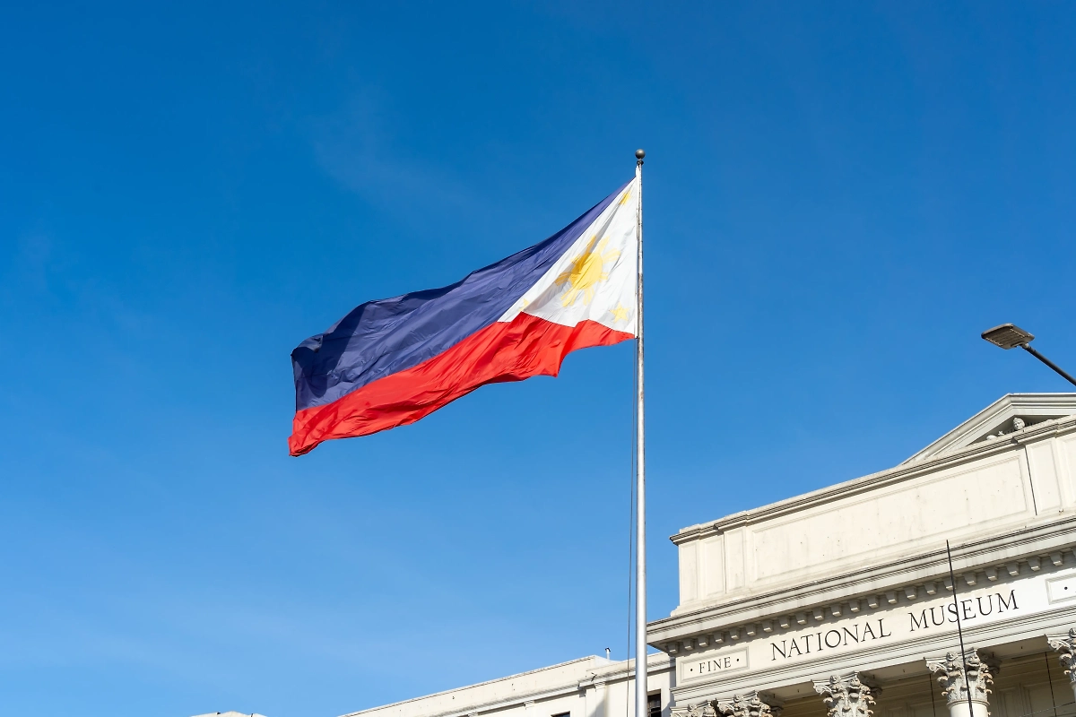 Обложка © Shutterstock / FOTODOM / JHVEPhoto