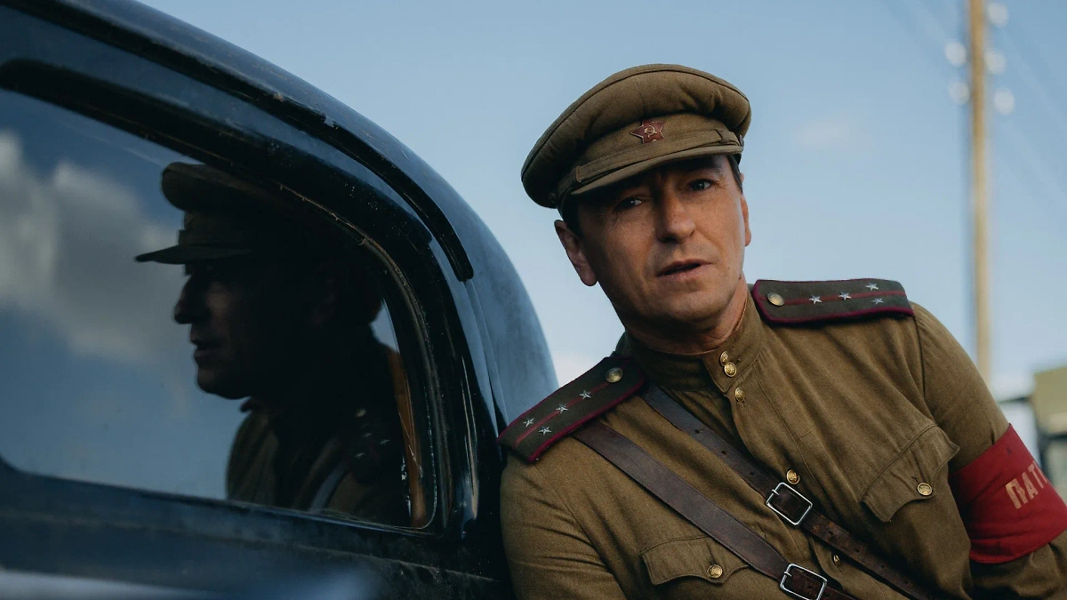 Обложка © Кадр из фильма «Август», режиссёры Никита Высоцкий, Илья Лебедев / Kinopoisk