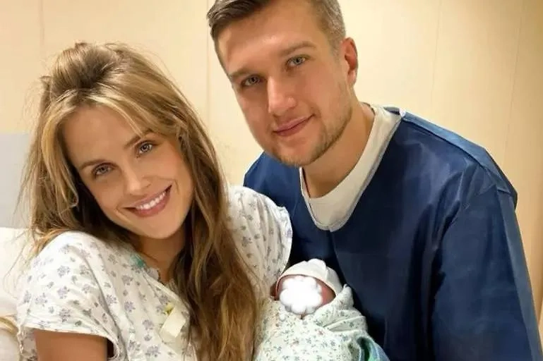 Обложка © Instagram (соцсеть запрещена в РФ; принадлежит корпорации Meta, которая признана в РФ экстремистской) / elena_dudina_official