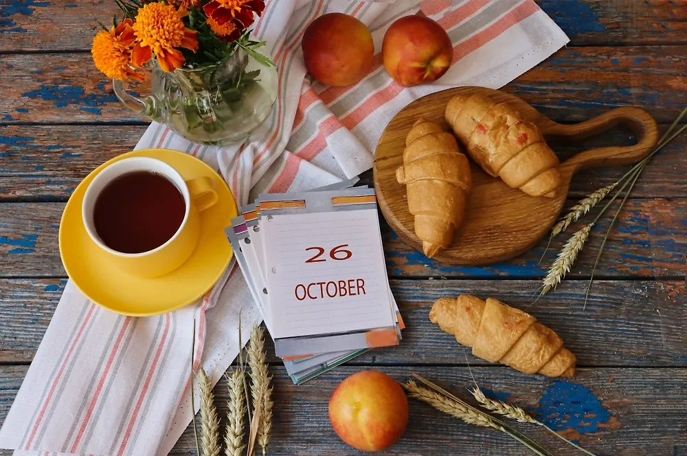 Какие числа принесут везение в конце октября 2025: советы астрологов. Фото © Shutterstock / FOTODOM / MARYIA SAMALEVICH