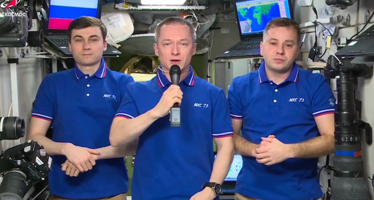 Космонавты впервые записали тифлокомментарий на борту МКС. Обложка © Telegram/Роскосмос