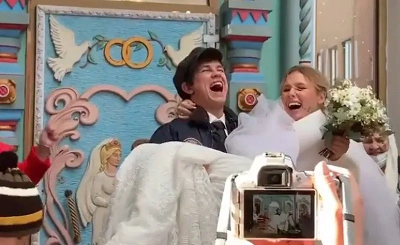 Cвадьба Александрины Питиримовой и Никиты Кологривого. Фото © Instagram (признан экстремистской организацией и запрещён на территории Российской Федерации) / n.kologrivyy