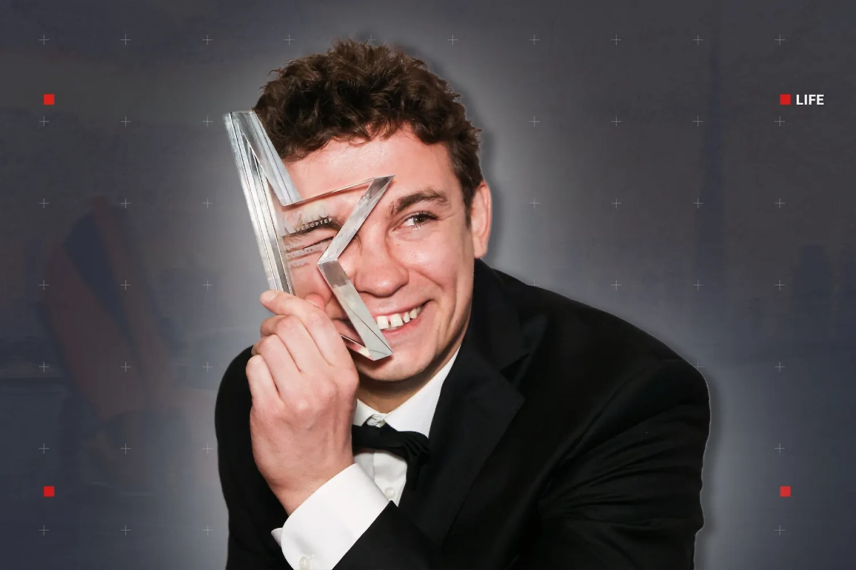 Актёр Никита Кологривый живёт более чем скромно. Коллаж © LIfe.ru. Обложка © ТАСС / Сергей Карпухин, © Shutterstock / FOTODOM / Mesam