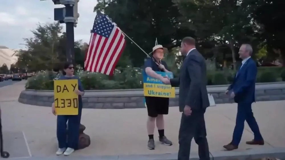 Обложка © X / BowesChay