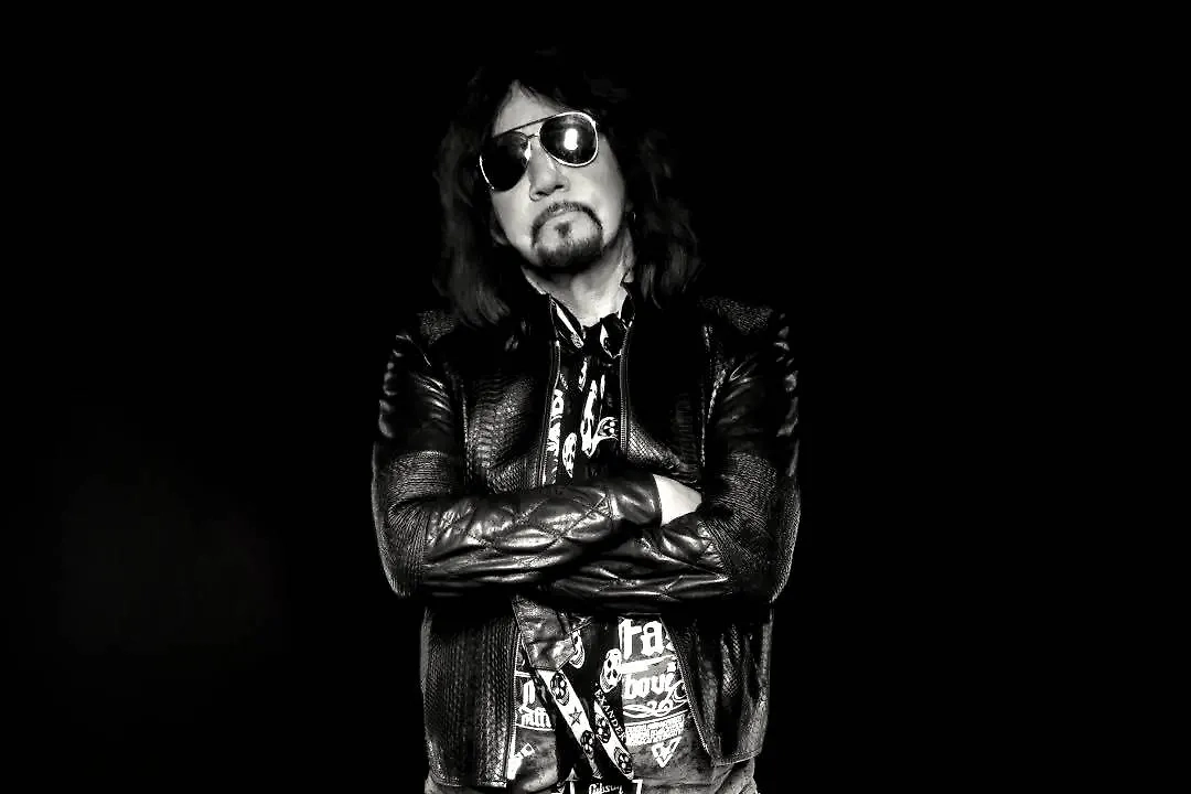 Обложка © Facebook (признан экстремистской организацией и запрещён на территории Российской Федерации) / Ace Frehley