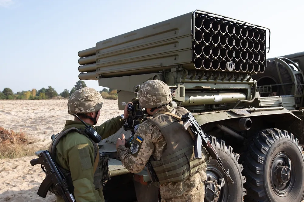 Обложка © Shutterstock / FOTODOM / home for heroes