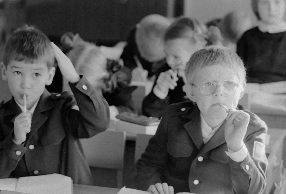 Как учились в советских школах: правила, которые сегодня кажутся дикими. Фото © ТАСС / Овчинников Александр