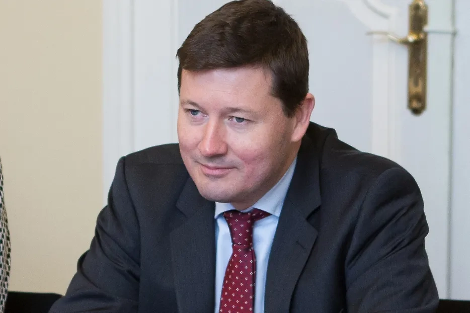 Обложка © Wikipedia / Saeima