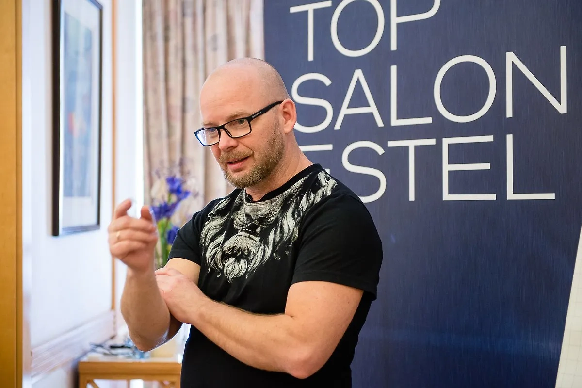 Обложка © VK / Денис Осипов