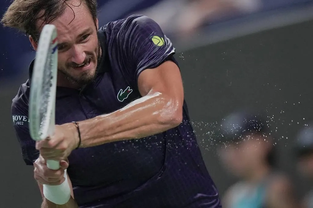 Даниил Медведев. Обложка © ТАСС / AP / Andy Wong