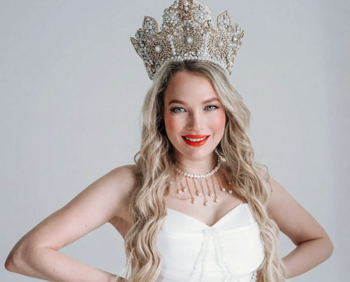 Обложка © Instagram (признан экстремистской организацией и запрещён на территории Российской Федерации)/ alinadenisoval