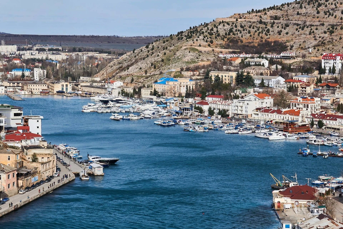 Обложка © Shutterstock / FOTODOM / Evgeny Haritonov