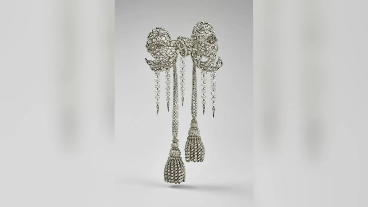 Декоративный бант Императрицы Евгении. Фото © Louvre