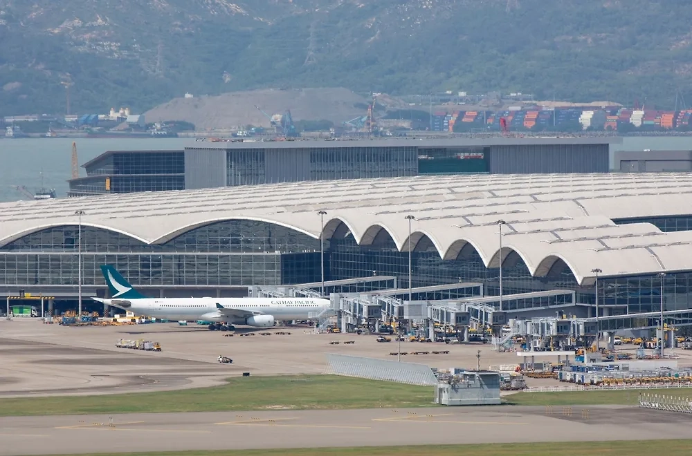 Обложка © Shutterstock / FOTODOM / Yung Chi Wai Derek