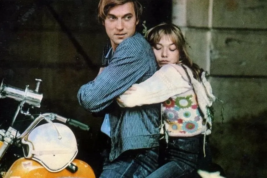 Авангардная музыка к фильму «Романс о влюблённых». Фото © «Романс о влюблённых», режиссёр Андрей Кончаловский, сценарист Евгений Григорьев / Kinopoisk 