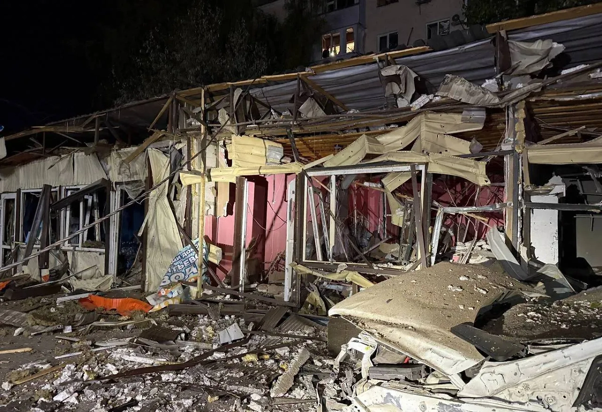 Последствия инцидента с БПЛА в Батайске. Обложка © Telegram / Юрий Слюсарь