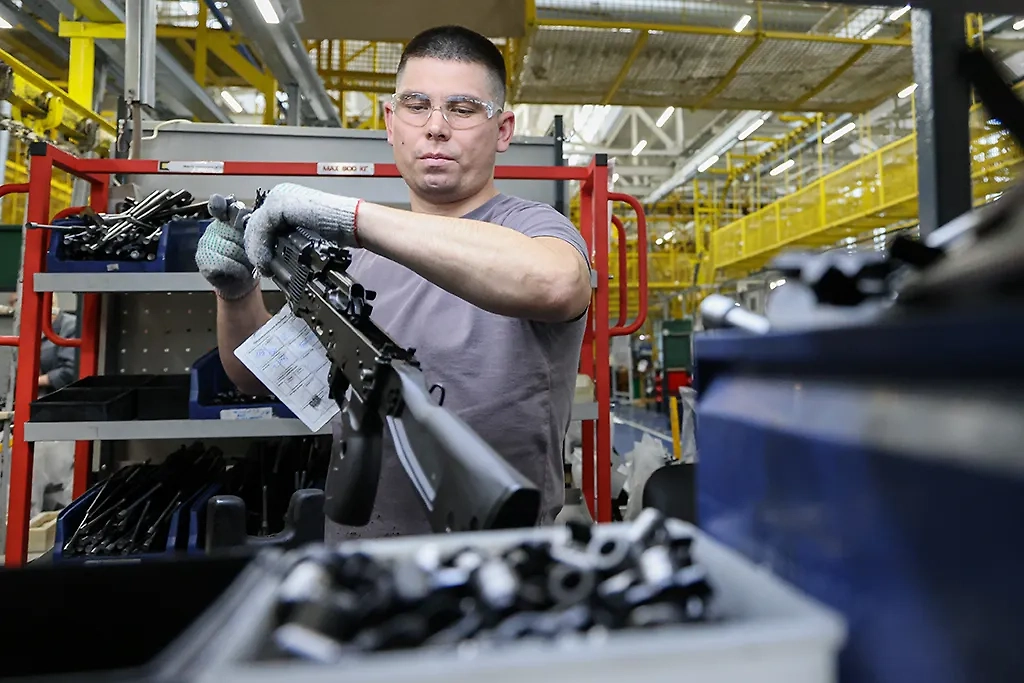 Обложка © ТАСС / Антон Новодережкин