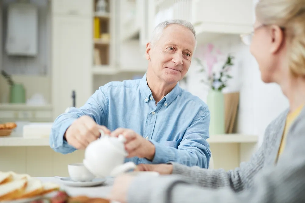 Старшее поколение — это те, кому 48 и выше. Что главное в жизни у них? Фото © Shutterstock / FOTODOM / Pressmaster